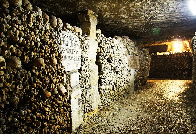 Catacombs' tunnels, Paris