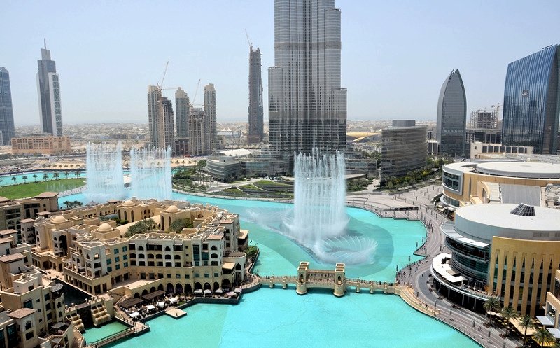 Show of singing fountains, Dubai