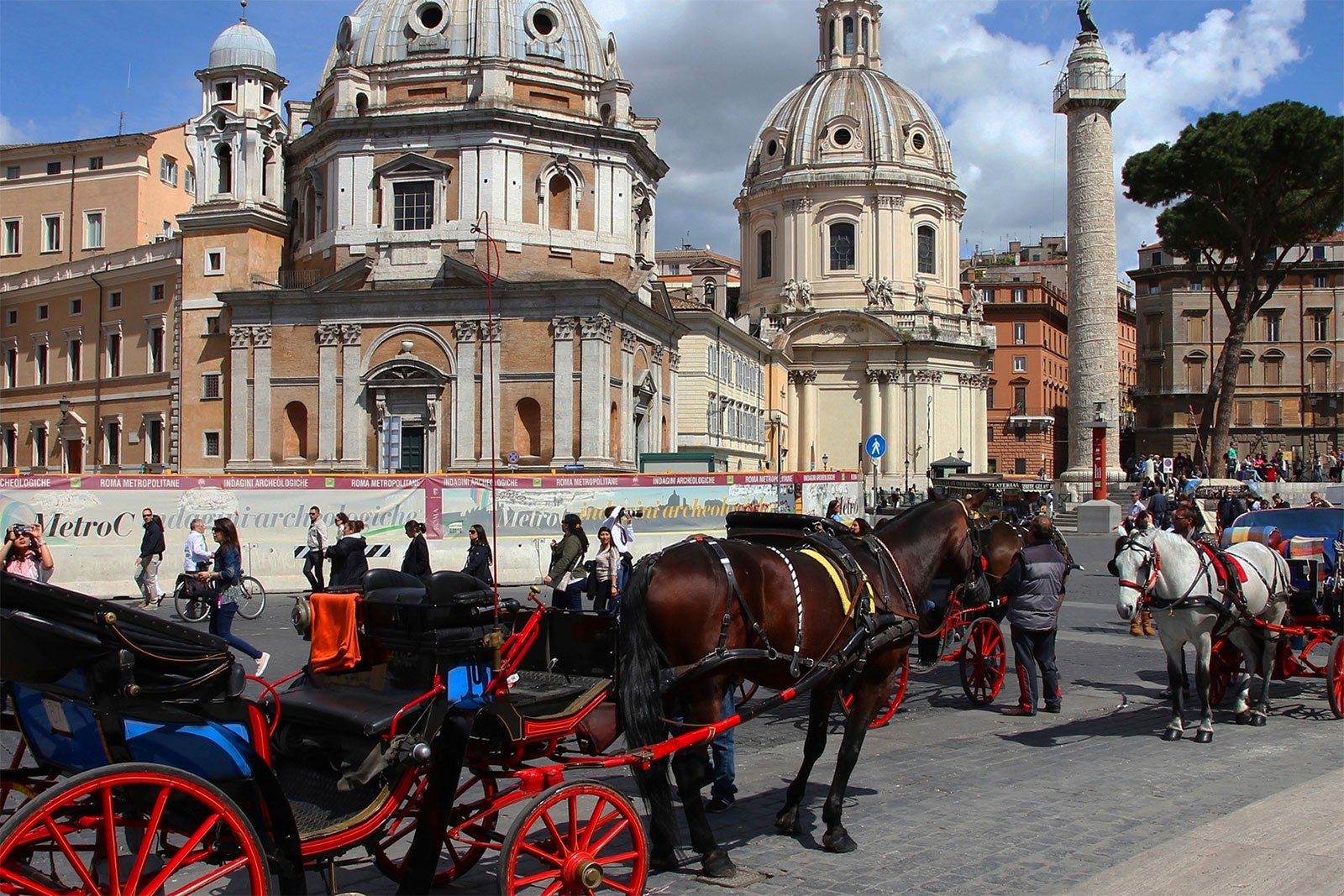 How to ride in a horse carriage in Rome