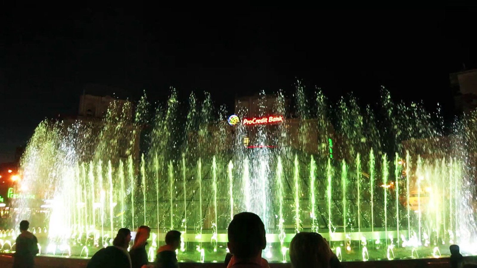 How to watch the dancing fountains in Kiev