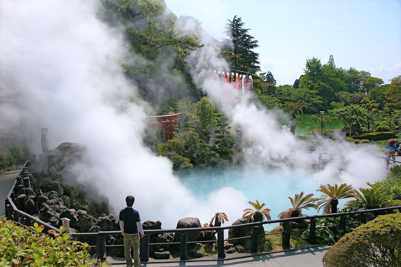 How to see the Nine Hells of Beppu in Fukuoka