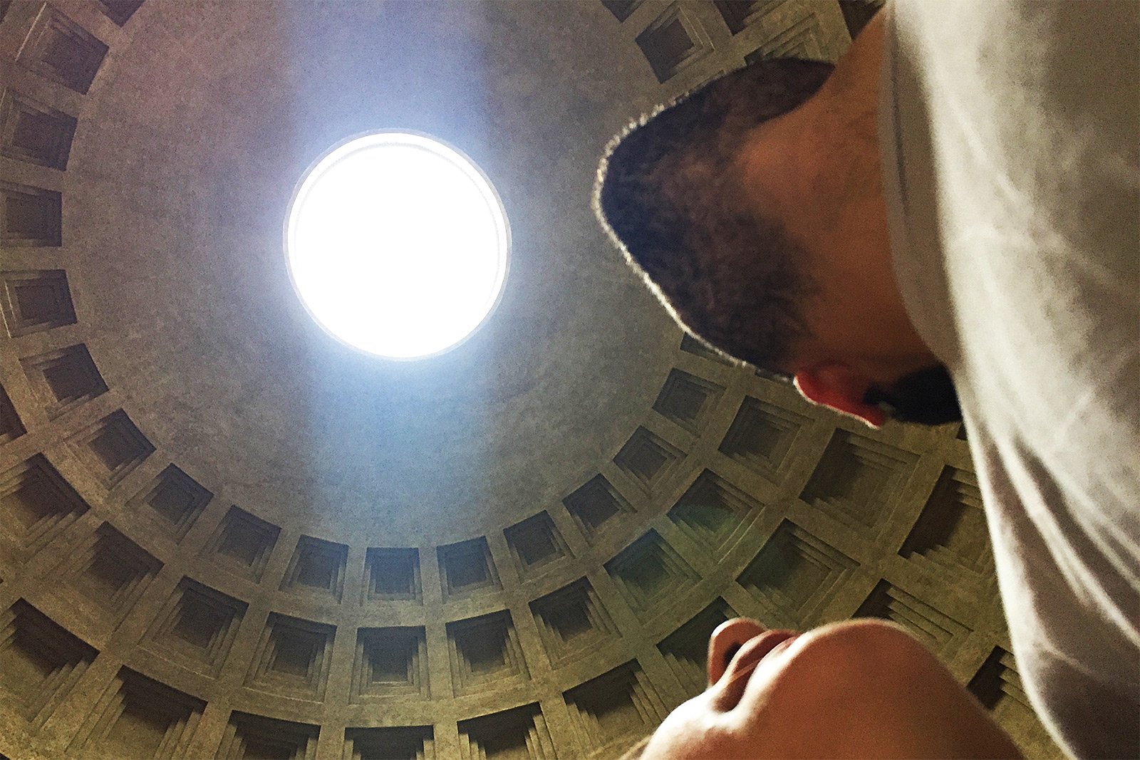 How to take an Oculus selfie in Rome
