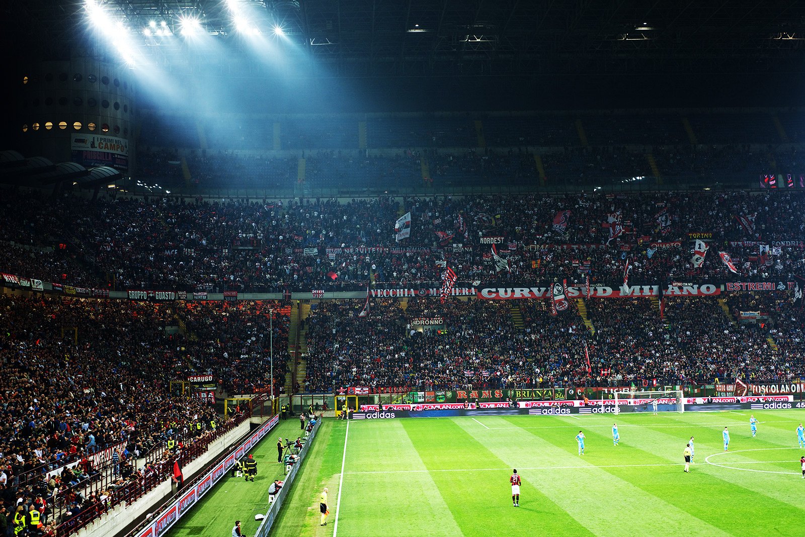 How to watch football at the San Siro stadium in Milan