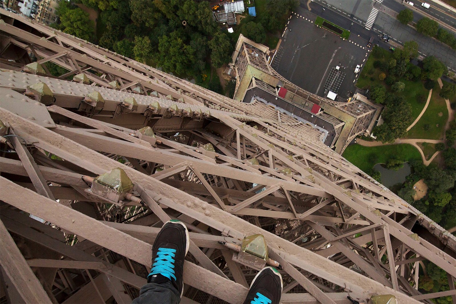 How to scramble up the top of the Eiffel Tower in Paris