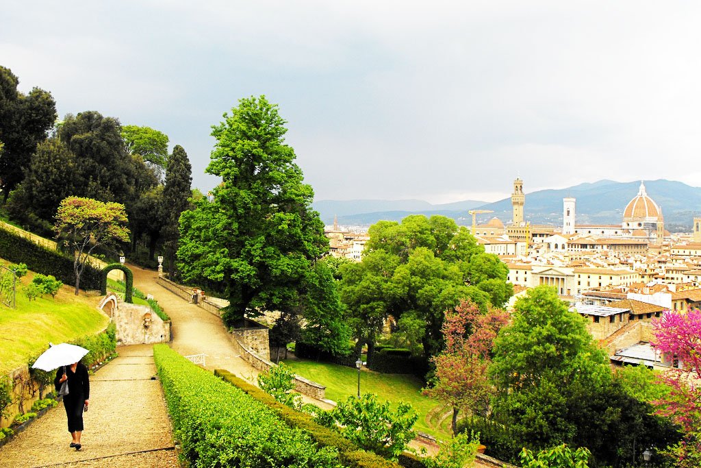 How to walk around the Bardini Garden in Florence