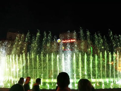 Watch the dancing fountains in Kiev