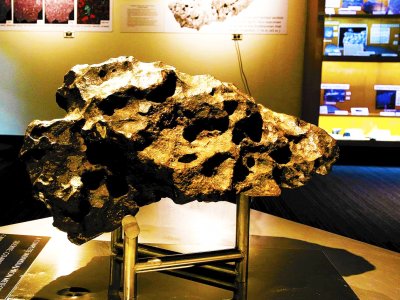 See 4,500,000,000-year-old meteorite in Brussels