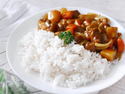 Try Japanese curry in Tokyo