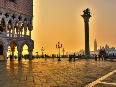 See the sunrise on the Piazza San Marco in Venice