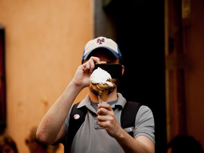 Try the ice cream with champagne in Rome