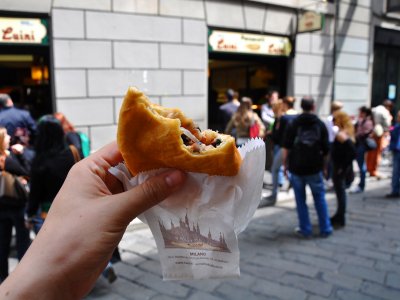 Try panzerotti by Luini in Milan