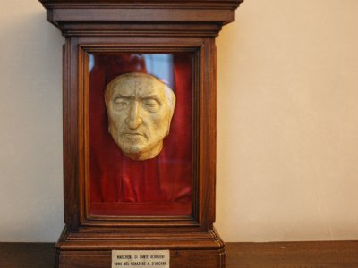 See the death mask of Dante in Florence