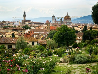 Walk on the terraces of Rose Garden in Florence