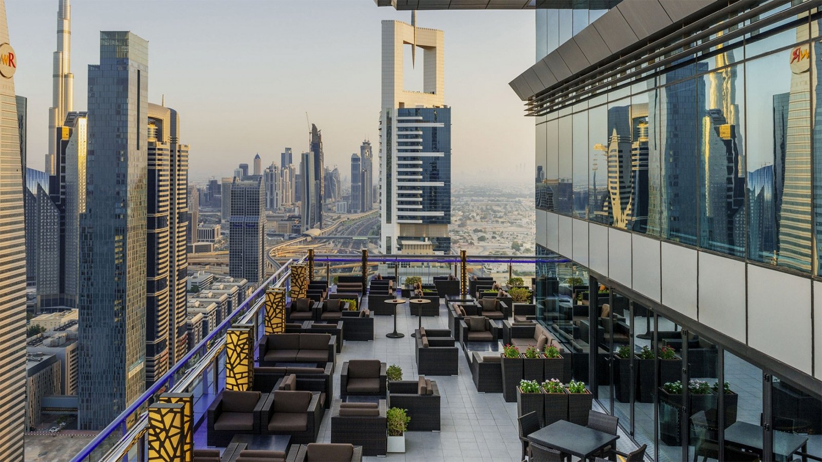 Top-7 rooftop bars in Dubai