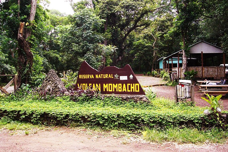 Mombacho park entrance, Granada