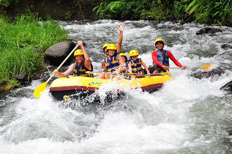 Telaga Waja rafting, Bali