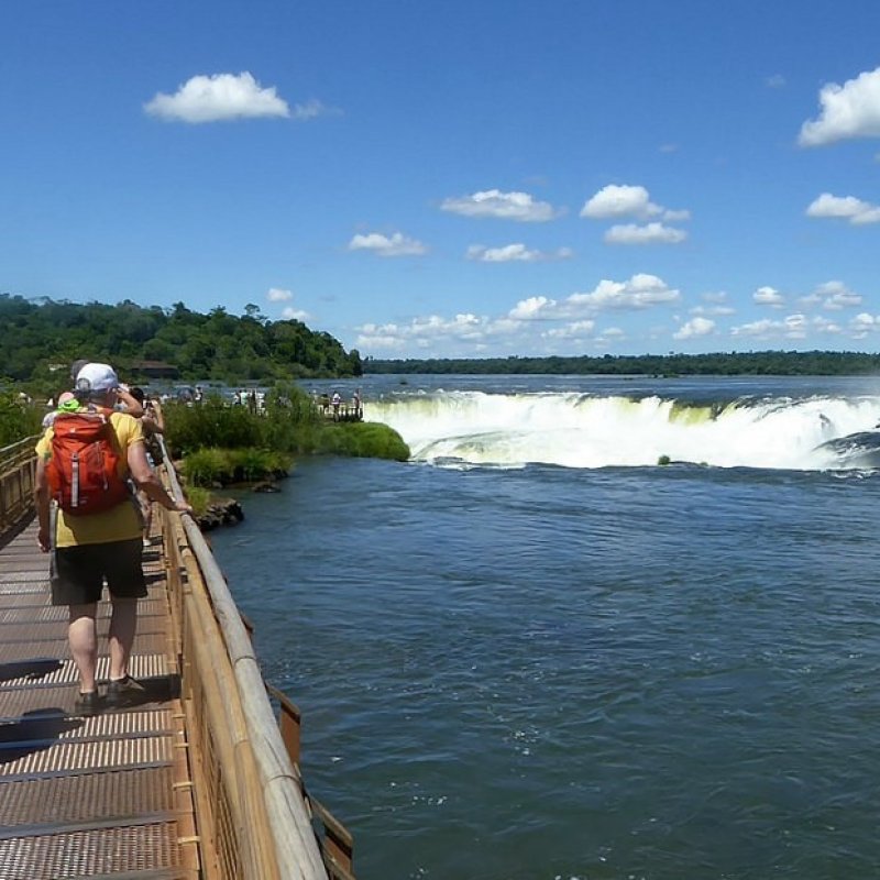 Take a look to the Devil's Throt right from the hanging bridge, Iguazu