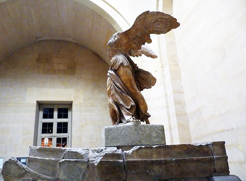 Statue of the Nike of Samothrace, Paris