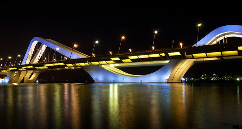 sheikh zayed bridge night