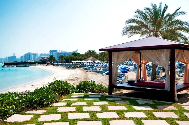 Hiltonia Beach Club, Abu Dhabi