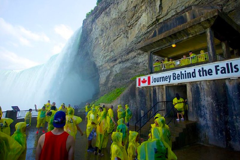 Lower observation deck at Niagara Falls, Toronto