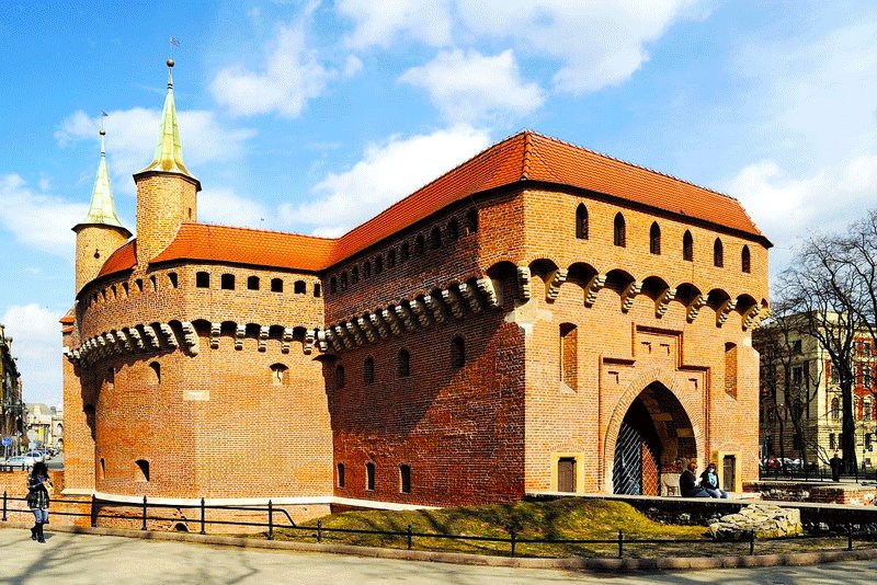 The fortress was built in the 15th century to defese against Ottomans, Krakow