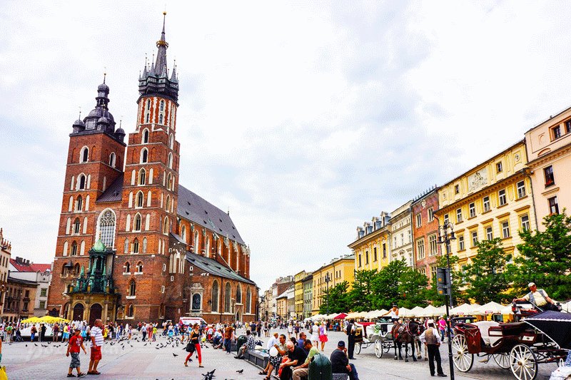 From the St Mary's Basilica Tower every hour a horn sounds, Krakow