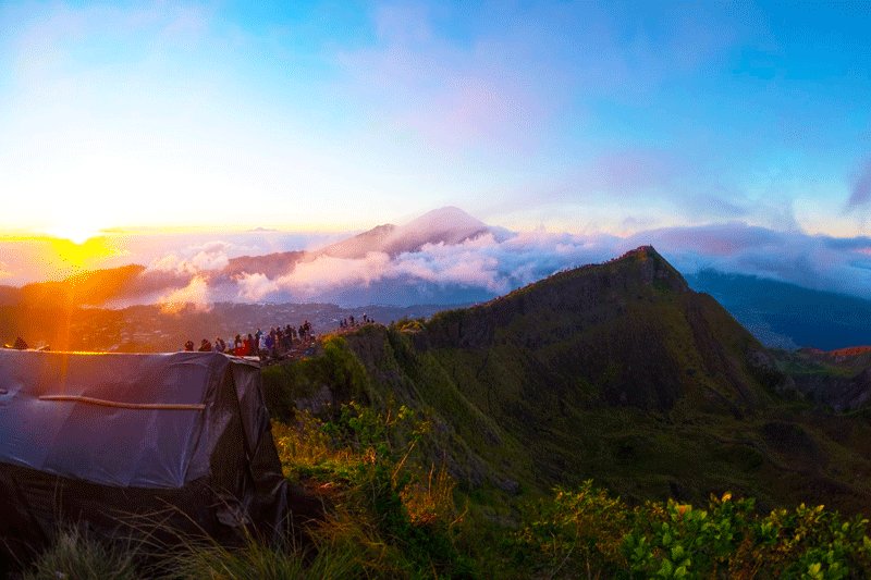 Circuit walk on the edge of the crater, Bali