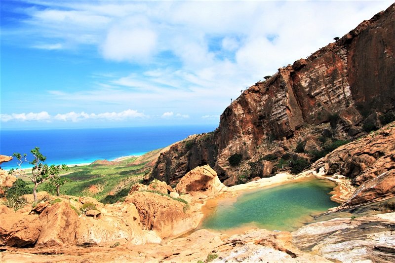 Here are natural pools in the limestone caves, Sana