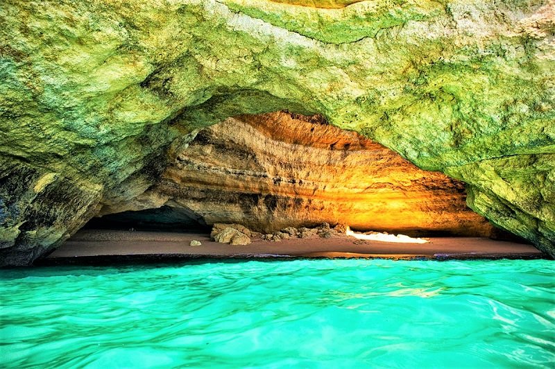 Grotto light show, Haifa