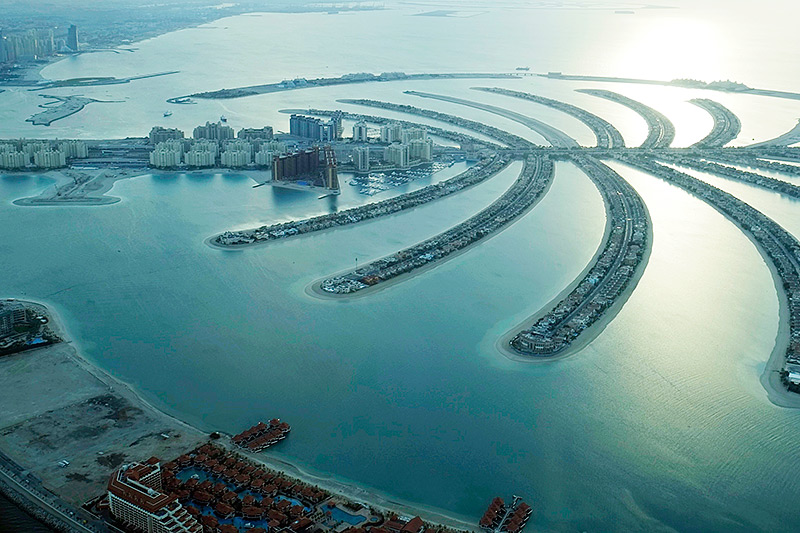 Seaplane flight in Dubai: Palm Jumeirah from the air