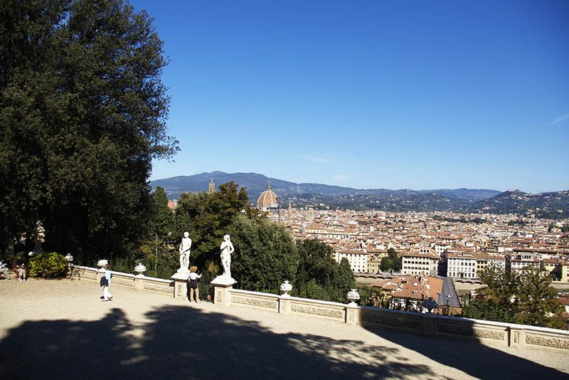 How to walk around the Bardini Garden in Florence