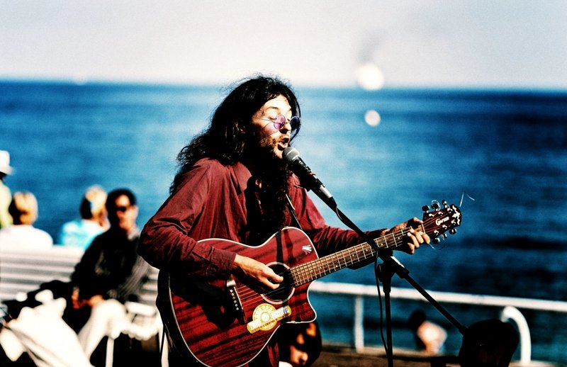 Street musician on the promenade