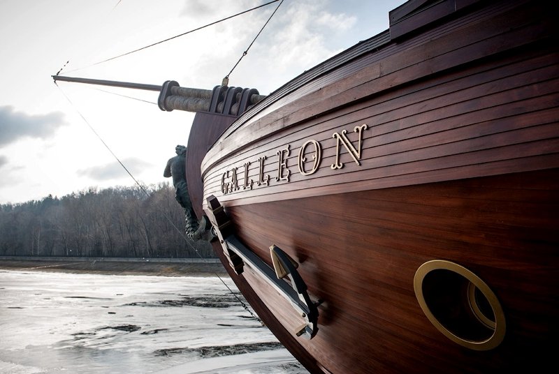 Ship-restaurant, Kiev