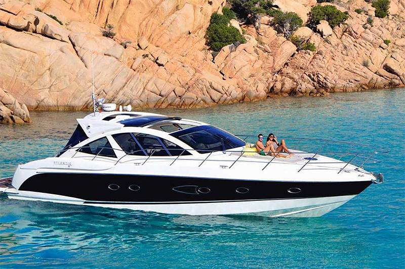 rent a yacht in sardinia