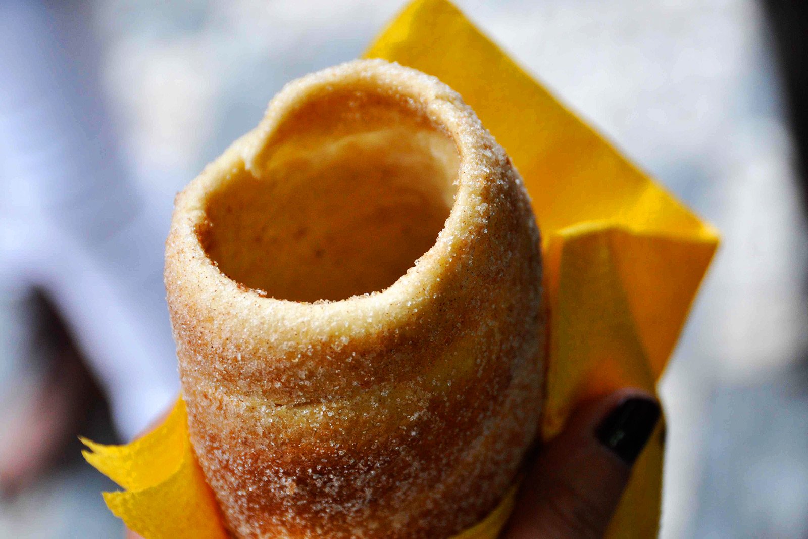 How to try kürtőskalács in Budapest