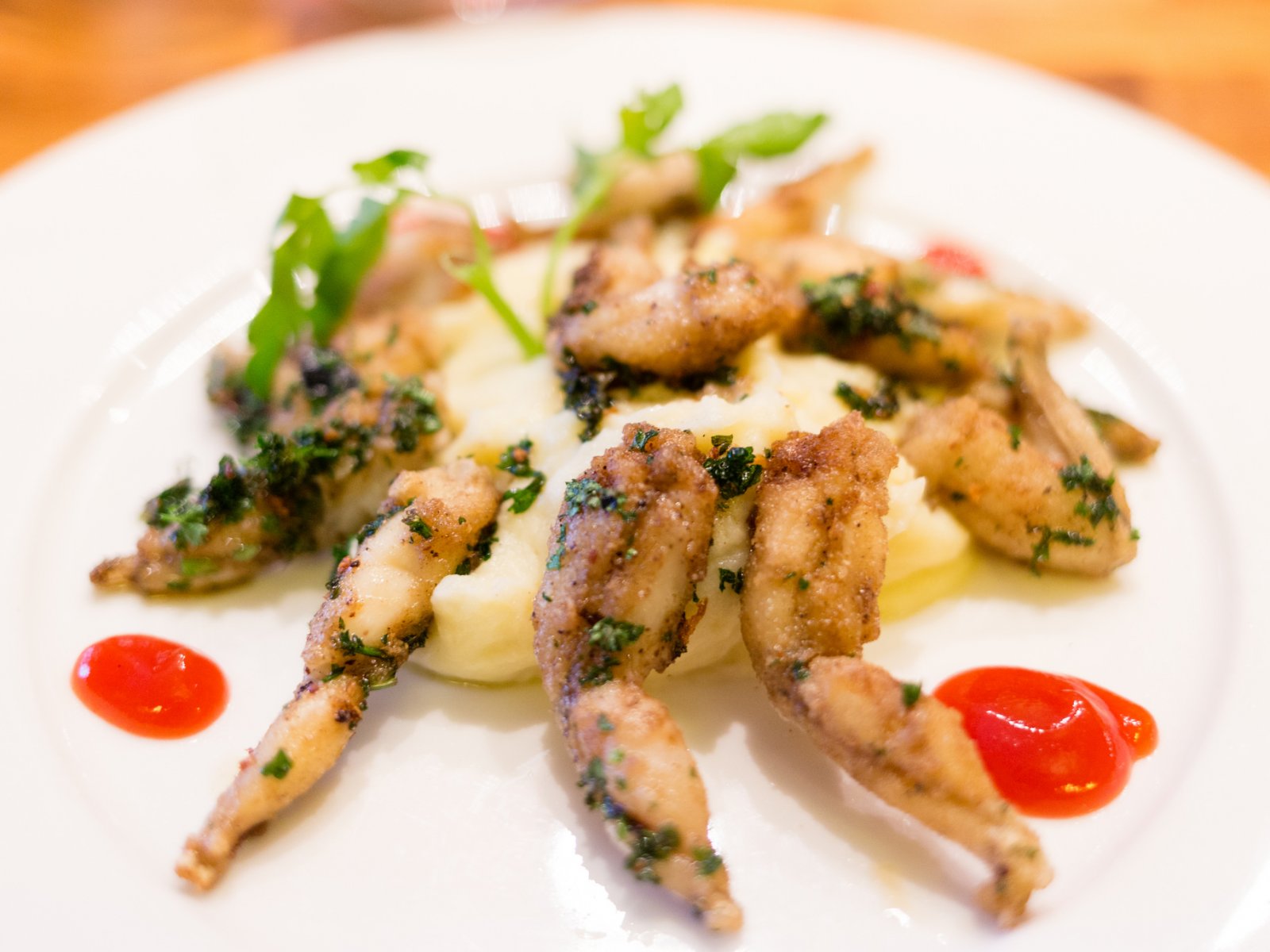 How to try frog legs dish in Paris
