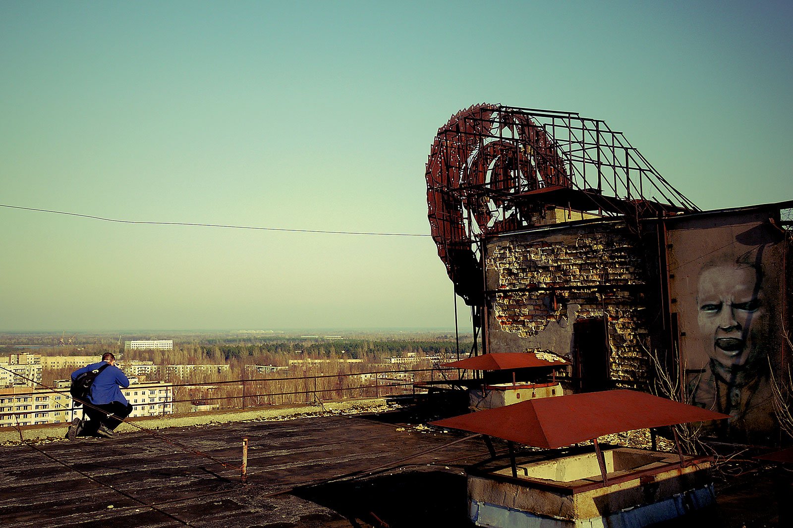 How to climb up the the roof of 16-story building in Chernobyl