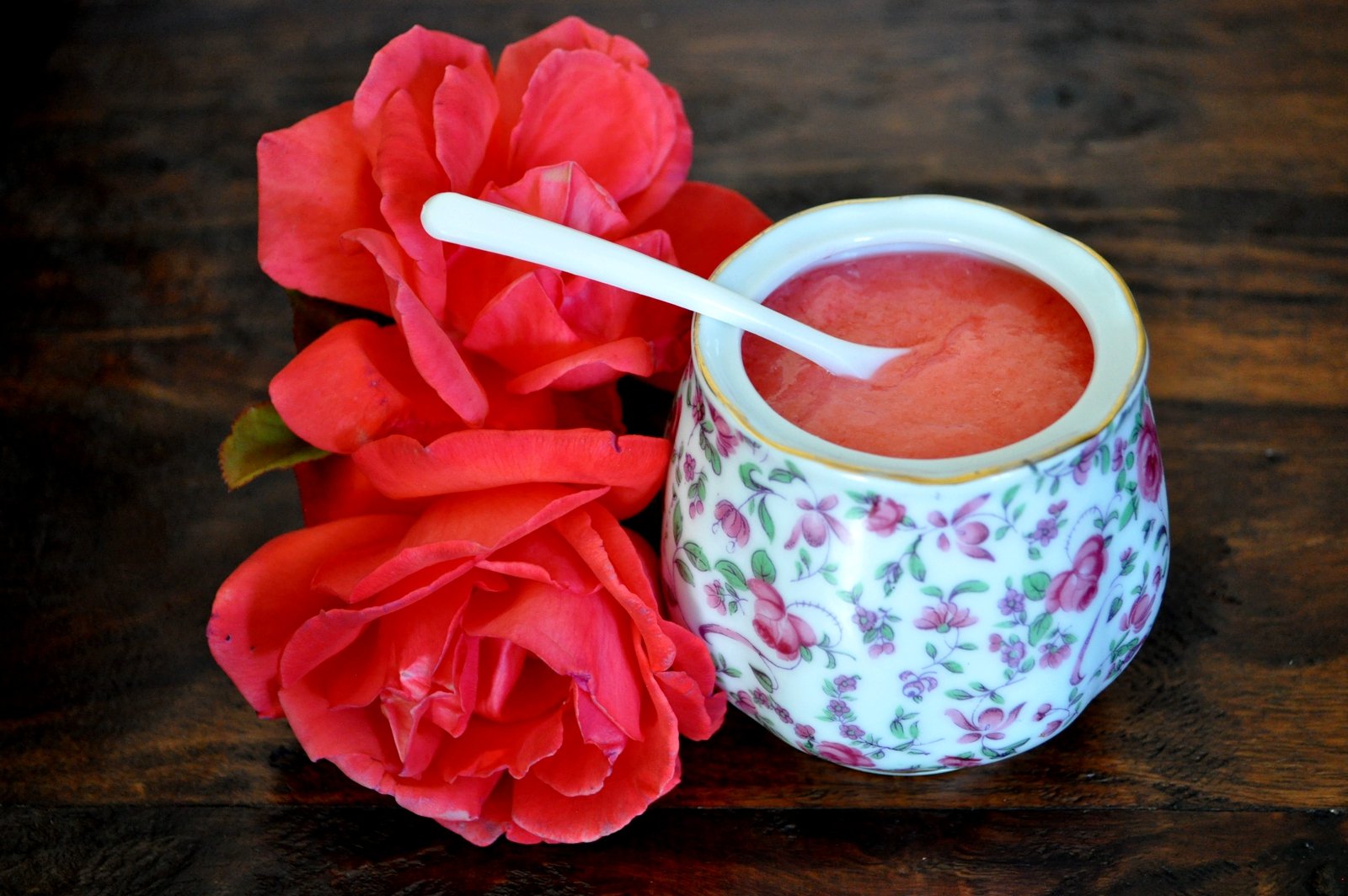 How to try gulbeseker - jam of rose petals in Antalya