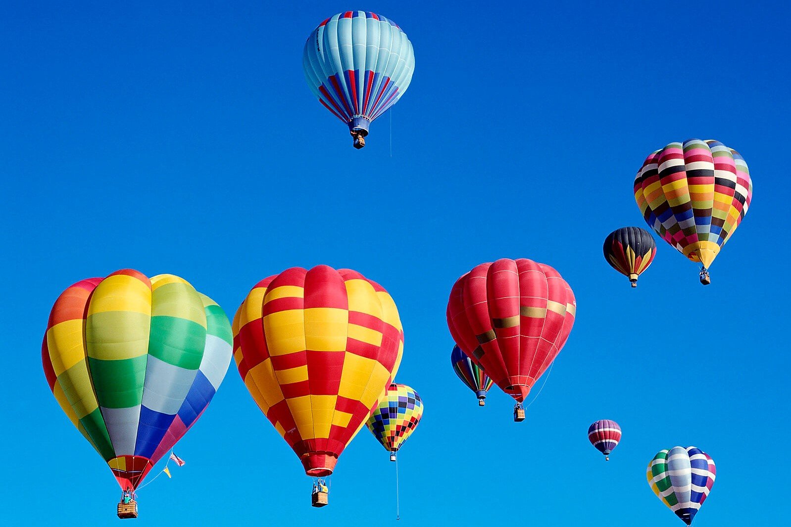 How to fly in a hot air balloon over Catalonia in Barcelona