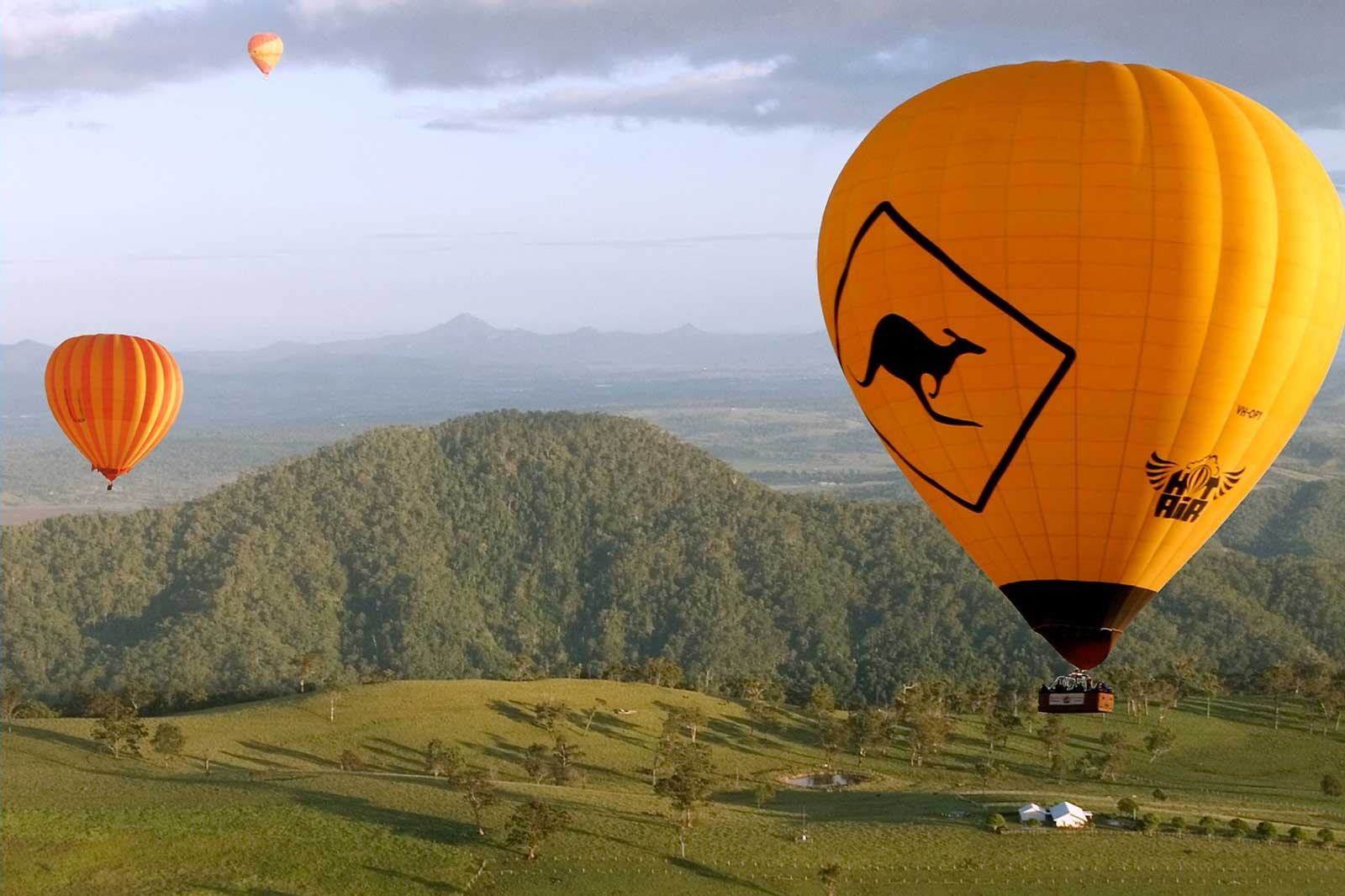 How to fly in a hot air balloon over the Hunter Valley in Sydney