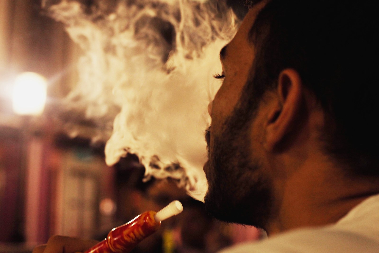 How to smoke Turkish hookah in Istanbul
