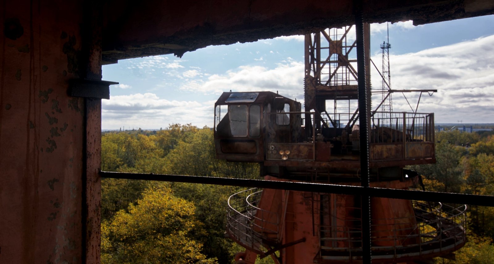 How to climb onto the abandoned port crane in Chernobyl