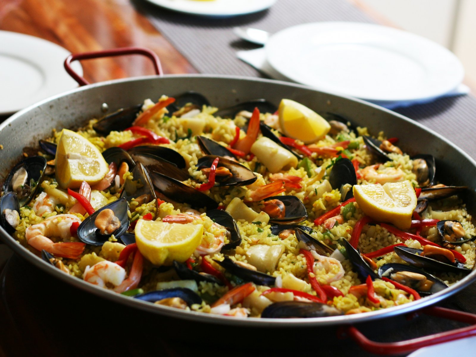 How to try paella in Valencia