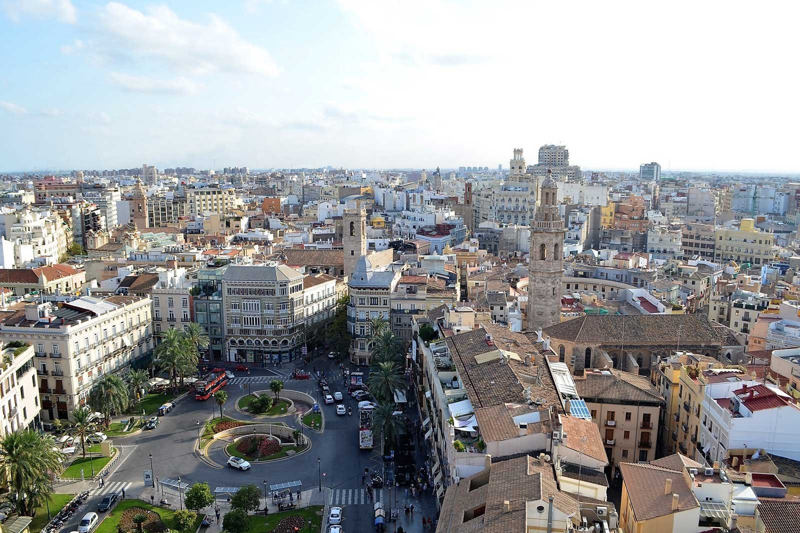 How to watch the city from the Miguelete Tower in Valencia