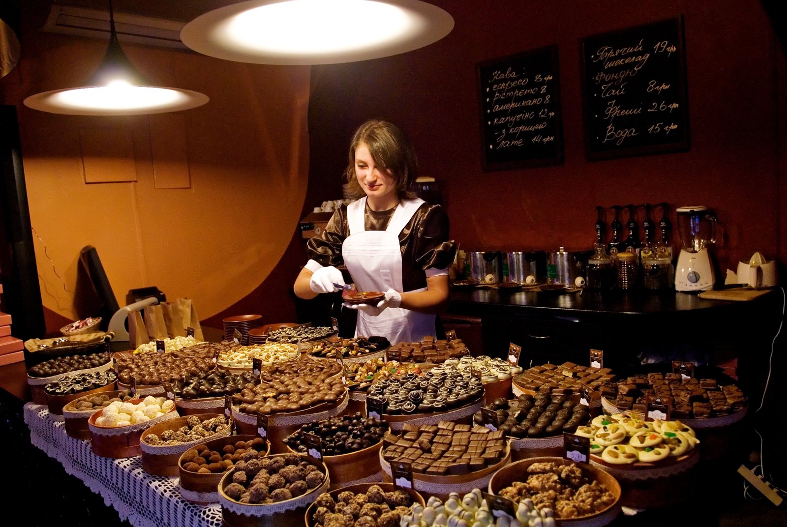 How to try Lviv chocoladka in Lviv