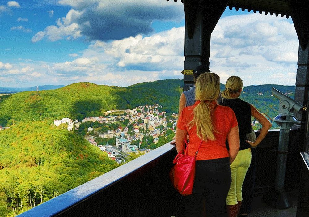 How to see city panorama from Diana tower in Karlovy Vary