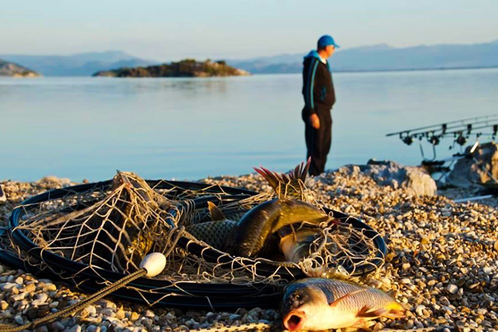 How to go fishing at the former prison site in Bar