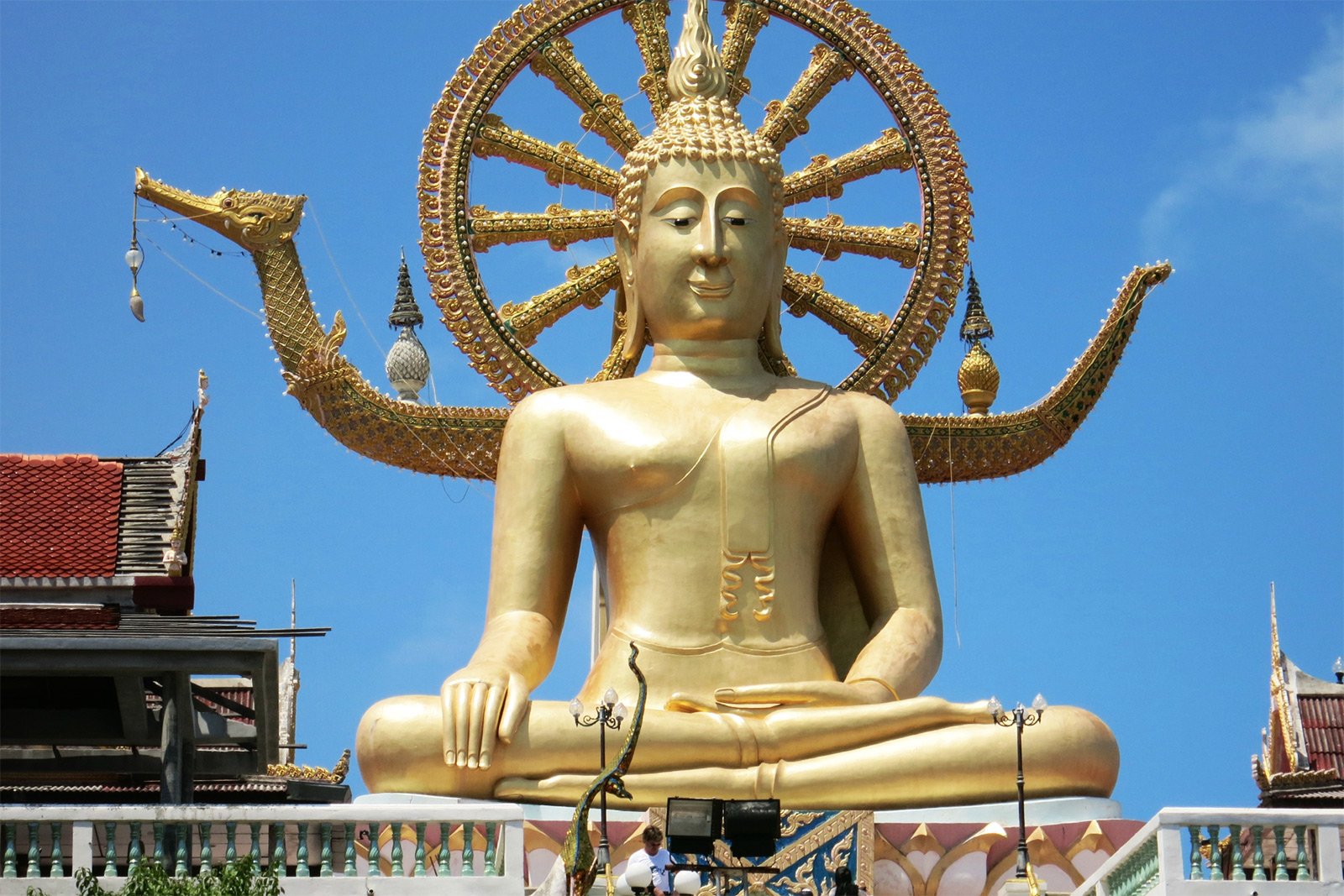 How to make a wish at the Big Buddha on Koh Samui