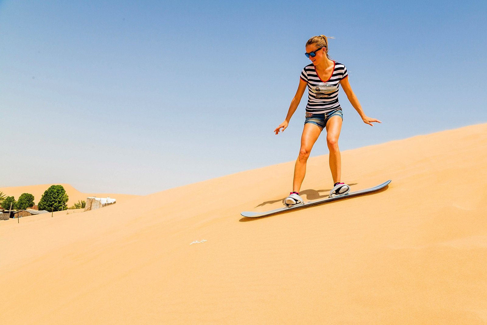 sand dune tour in dubai